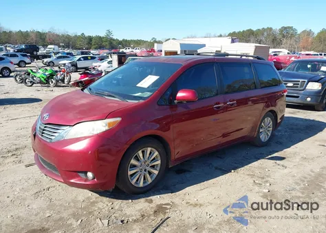 2011 Toyota Sienna Limited V6 z USA, uszkodzony, nr VIN 5TDYK3DC0BS124322